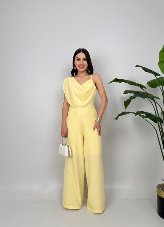 Elegant yellow Sleevless Halter Neck Jumber Dress